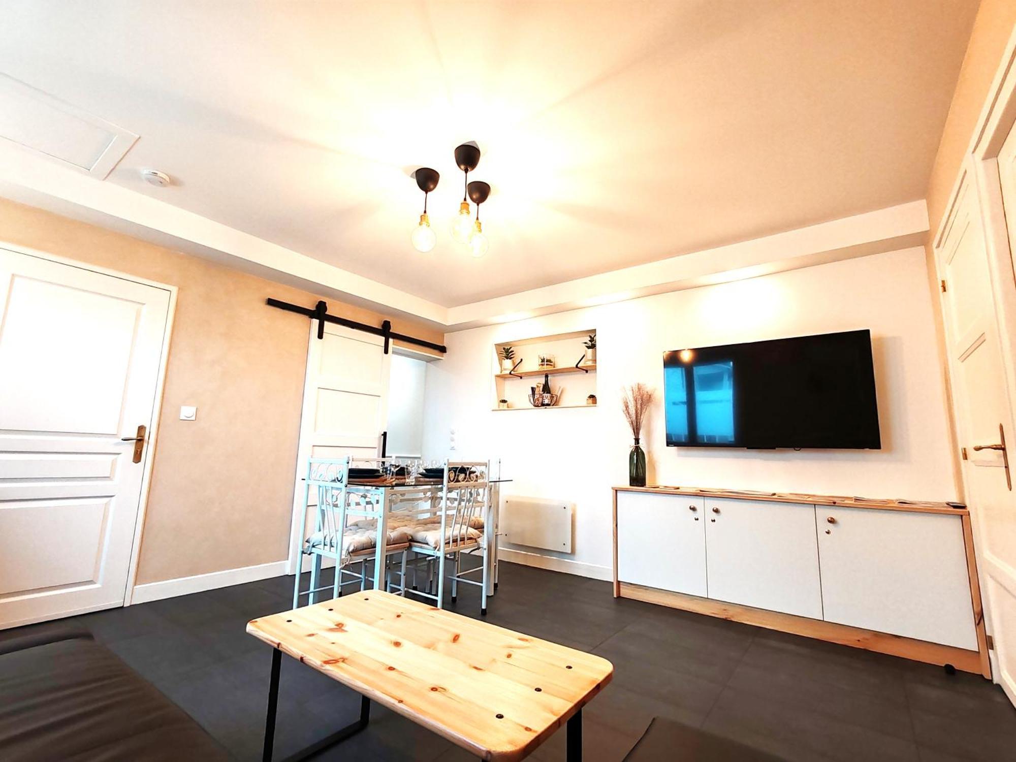 Maison Des Palmiers - Bord De Et Campagne Holiday home *